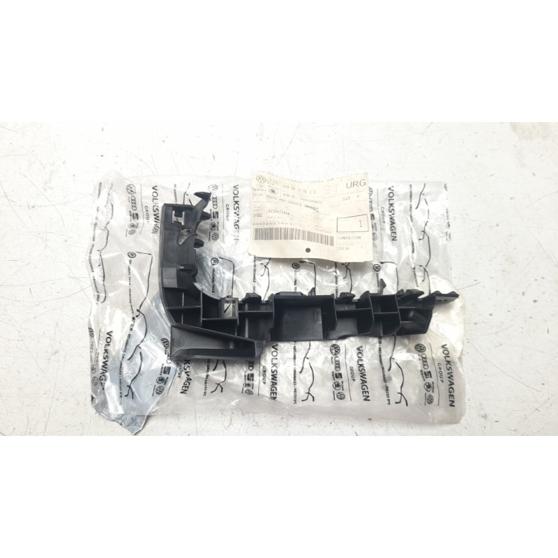 Recambio de soporte paragolpes delantero izquierdo para audi a3 (8v1, 8vk) 2.0 tdi referencia OEM IAM 8V3807183B AD3261004 