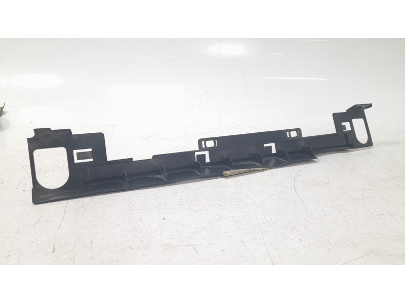 Recambio de soporte radiador para renault clio iii (br0/1, cr0/1) 1.4 16v referencia OEM IAM 8200249839  