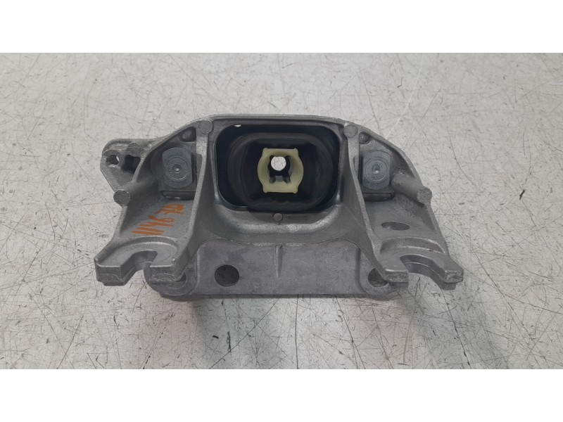 Recambio de soporte motor derecho para smart fortwo coupe referencia OEM IAM A4532400009  