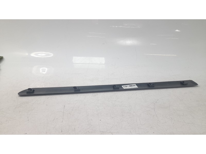 Recambio de moldura puerta trasera derecha para peugeot 307 (3a/c) 1.6 referencia OEM IAM 9634011277  