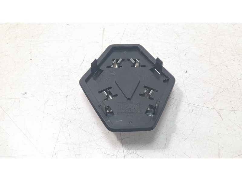 Recambio de emblema para renault scénic iii (jz0/1_) 1.5 dci referencia OEM IAM 628900003  