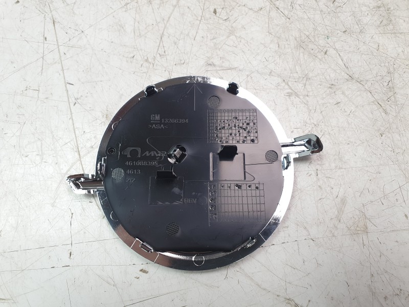 Recambio de emblema para opel corsa f (p2jo) corsa-e (68) referencia OEM IAM 22803614  