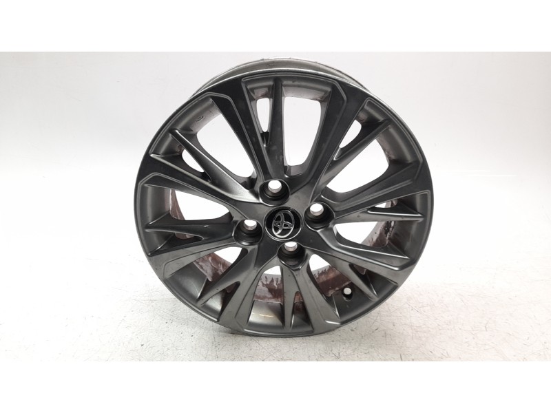 Recambio de llanta para toyota yaris hybrid active referencia OEM IAM 426110DB30  