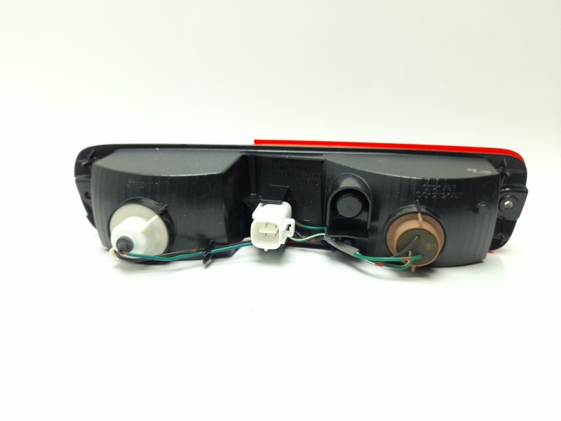 Recambio de piloto trasero derecho paragolpes para mitsubishi montero (v60/v70) referencia OEM IAM MN133776 108702756 108702756 