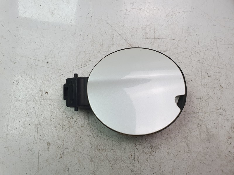 Recambio de tapa exterior combustible para peugeot 2008 i (cu_) 1.2 thp 110 / puretech 110 referencia OEM IAM 9818387680  