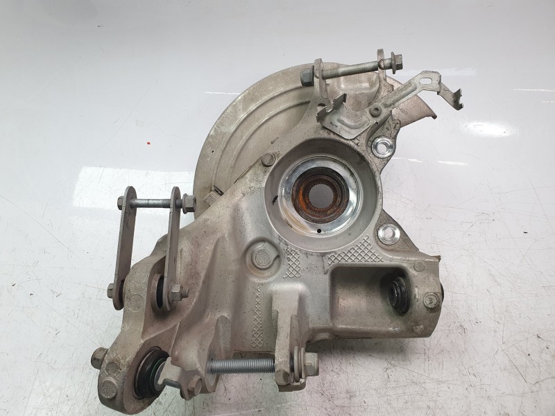 Recambio de mangueta trasera derecha para land rover range rover velar 2.0 turbo cat referencia OEM IAM HK835A970AE  