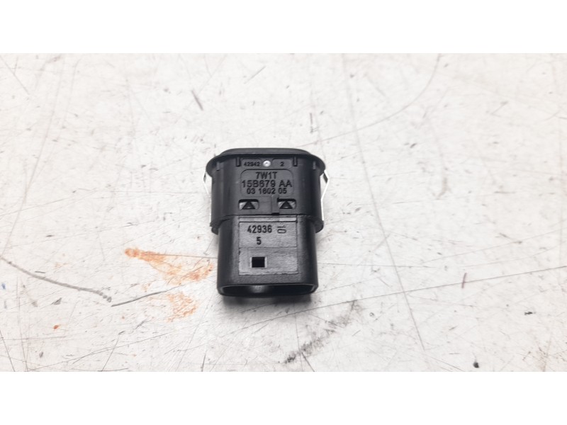 Recambio de interruptor para land rover range rover velar 2.0 turbo cat referencia OEM IAM 7W1T15B679AA  