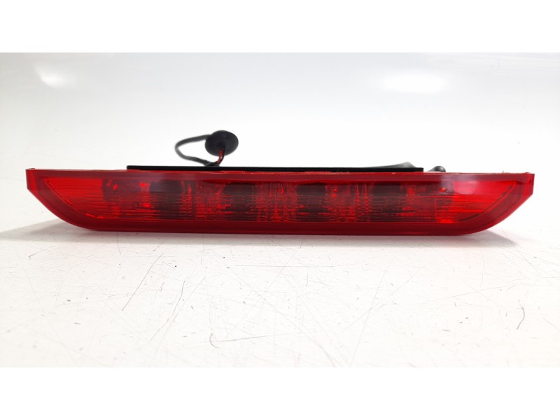 Recambio de luz central de freno para kia stonic (ybcuv) 1.2 cat referencia OEM IAM 92700H8400  