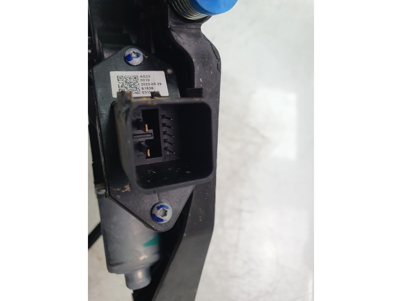 Recambio de elevalunas delantero izquierdo para mg mg hs (as23) 1.5 t (sas23) referencia OEM IAM 10367613  