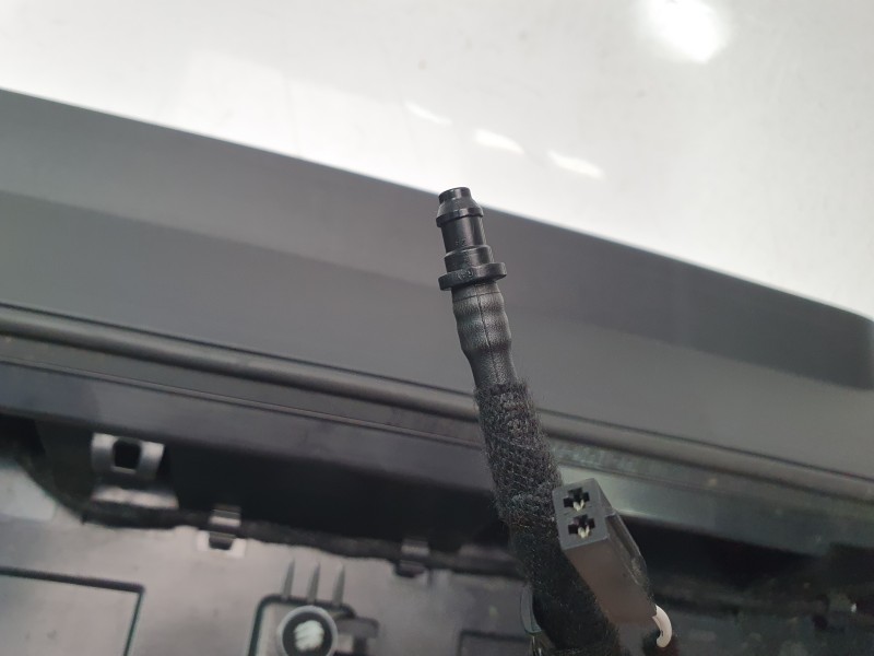 Recambio de aleron trasero para volkswagen golf viii variant (cg5, db5) 2.0 tdi referencia OEM IAM 5H9827933  