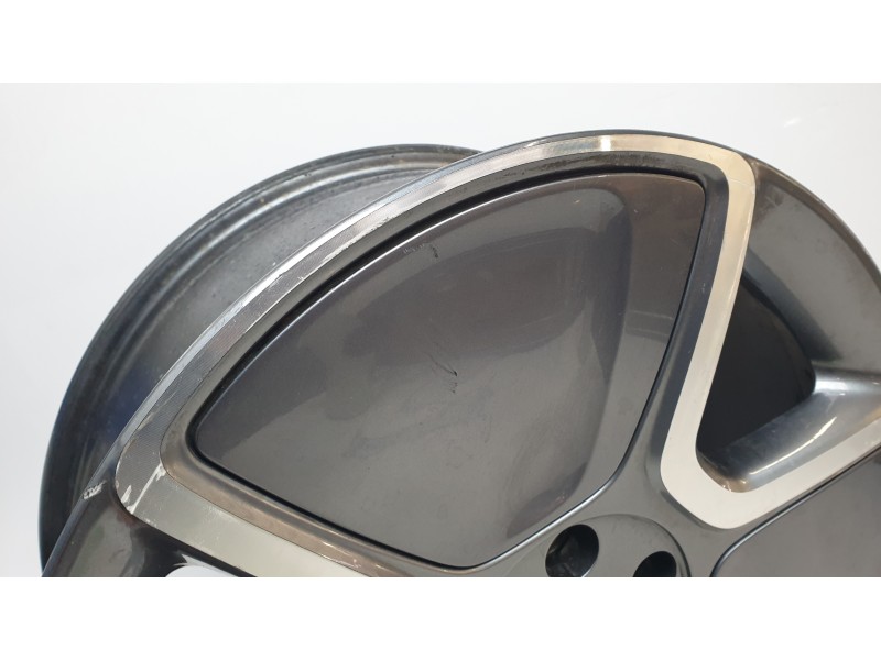 Recambio de llanta para smart 1 ev a las 4 ruedas referencia OEM IAM 8891684825  