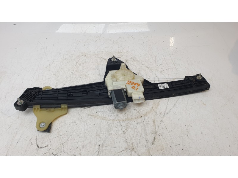 Recambio de elevalunas delantero izquierdo para renault clio v (b7_) 1.0 lpg (b7mt) referencia OEM IAM 807216723R  