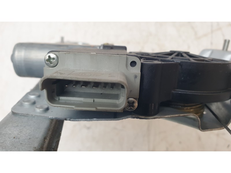 Recambio de elevalunas delantero izquierdo para dacia sandero ii tce 90 lpg (b8m1) referencia OEM IAM 807219302R  