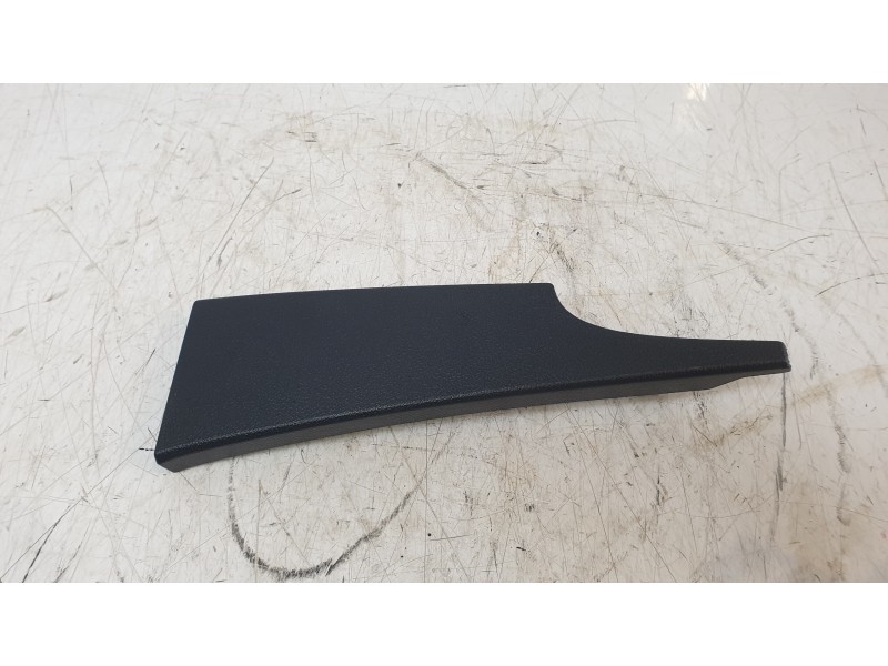 Recambio de moldura para ford mustang convertible gt referencia OEM IAM FR3B6344B78A  