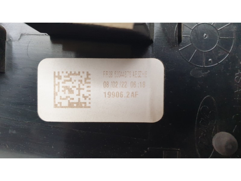 Recambio de moldura para ford mustang convertible gt referencia OEM IAM FR3B6344B78A  