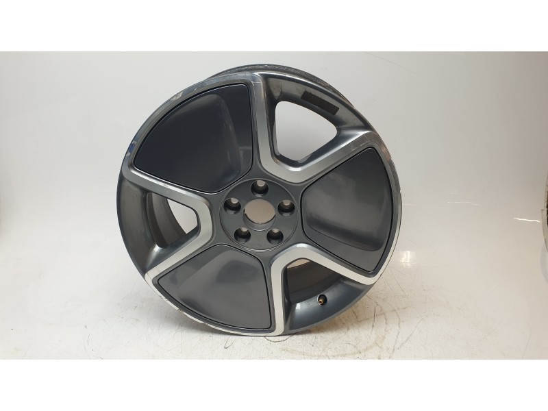 Recambio de llanta para smart 1 ev a las 4 ruedas referencia OEM IAM 8891684825  