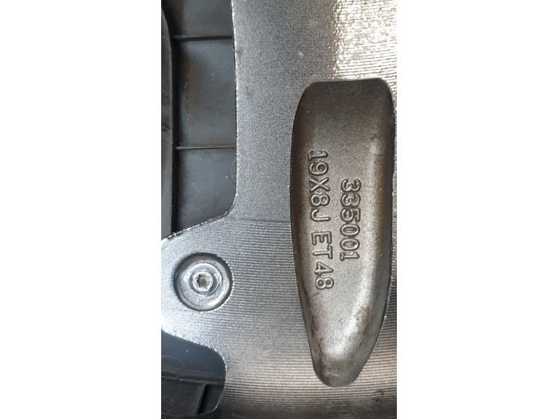 Recambio de llanta para smart 1 ev a las 4 ruedas referencia OEM IAM 8891684825  