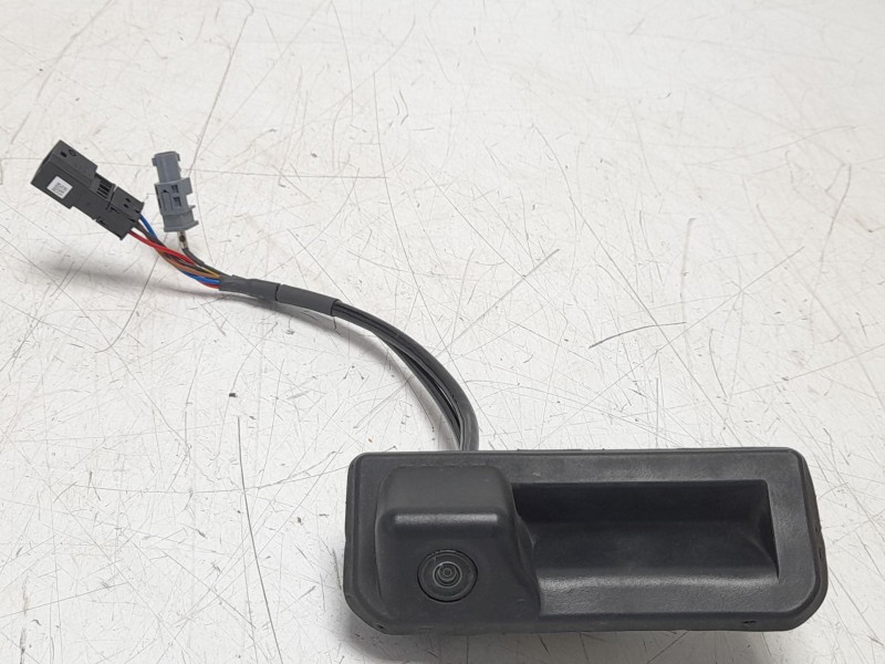 Recambio de maneta exterior porton para audi q3 sportback (f3n) 35 tdi referencia OEM IAM 81A827566A  