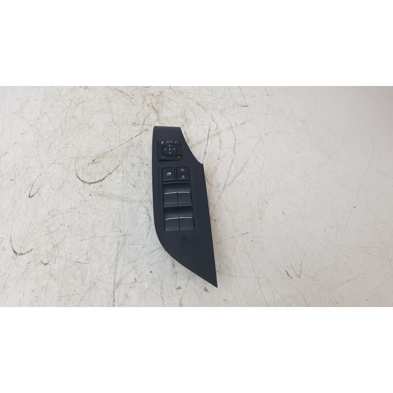 Recambio de mando elevalunas delantero izquierdo para toyota rav 4 v (_a5_, _h5_) 2.5 hybrid awd (axap54) referencia OEM IAM 840