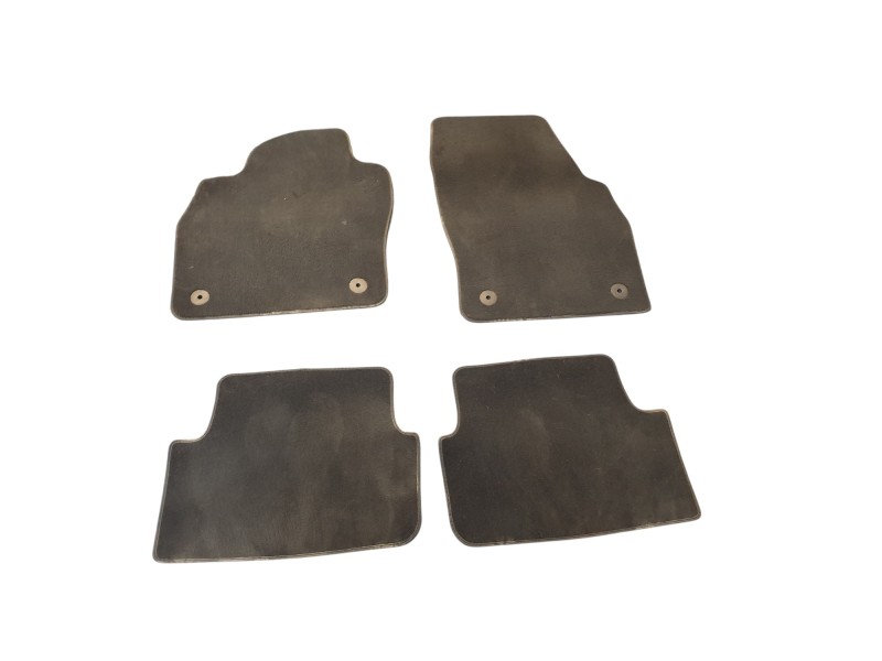 Recambio de juego alfombrillas para volkswagen taigo taigo referencia OEM IAM 2G1863011  