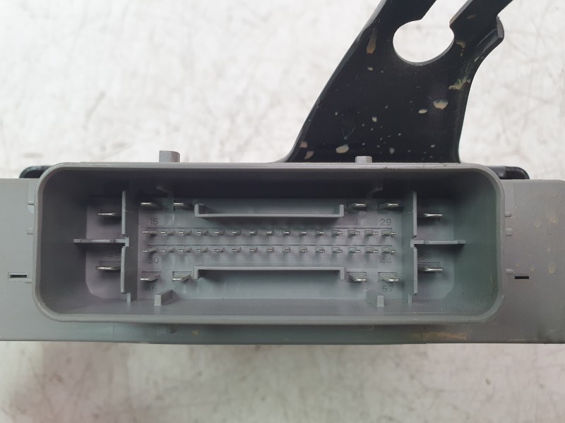 Recambio de modulo electronico para volvo xc60 ii (246) b4 mild-hybrid referencia OEM IAM 32139932 A3C0431820000 