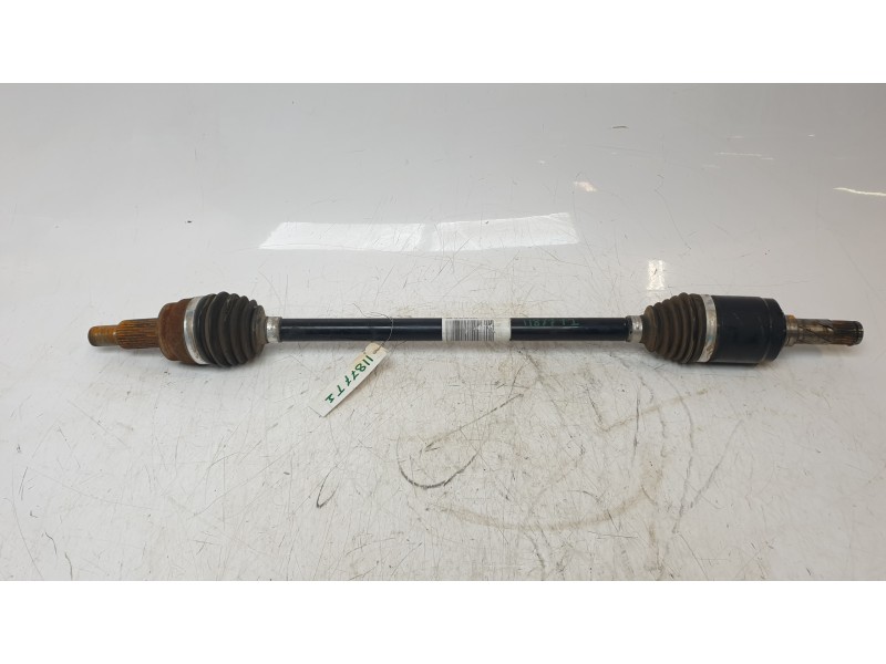 Recambio de transmision trasera izquierda para land rover discovery sport hse referencia OEM IAM LR161703  