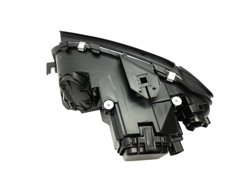 Recambio de faro derecho para audi a3 (8p) referencia OEM IAM 8P0941003K 10102131001 10102131001 , AD3204903 , 11122202