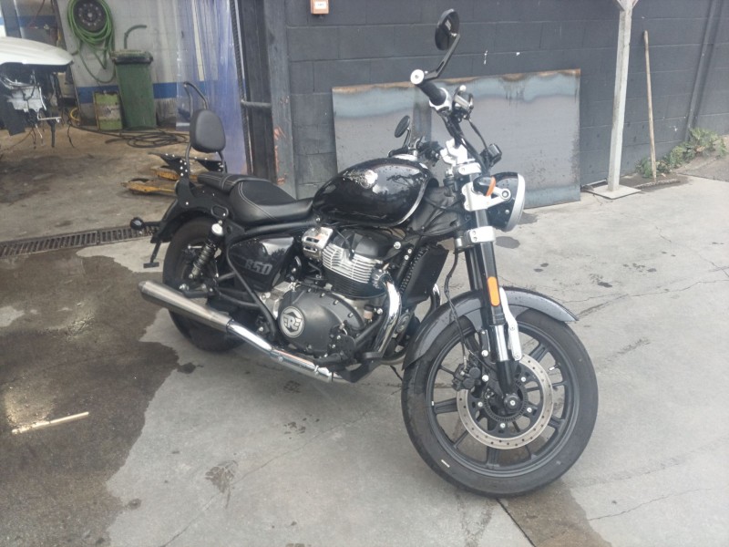 royal enfield super meteor 650 del año 2023