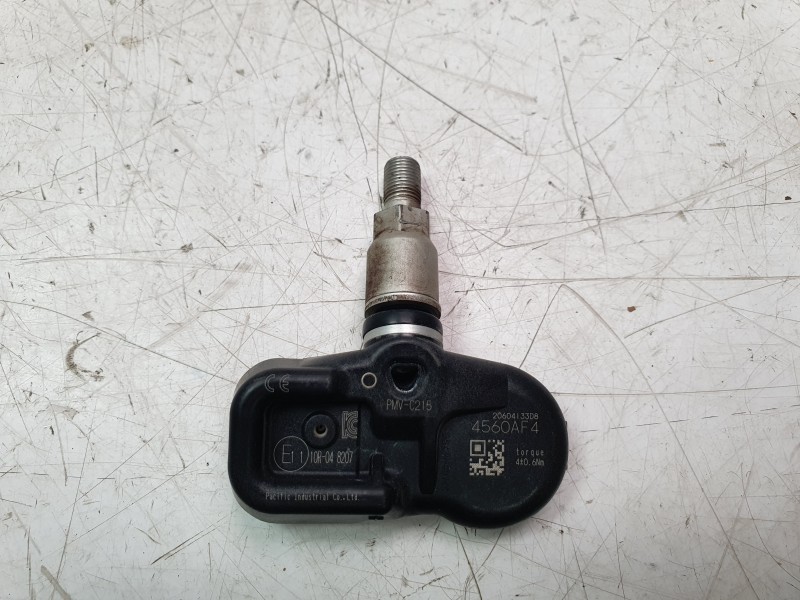 Recambio de sensor para toyota rav4 hybrid 4x2 advance referencia OEM IAM 20604133D8  