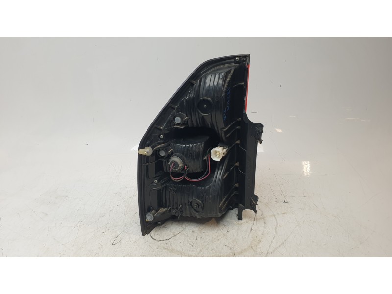 Recambio de piloto trasero derecho para mitsubishi montero iii (v7_w, v6_w) 3.2 di-d (v68w, v78w) referencia OEM IAM R1726  