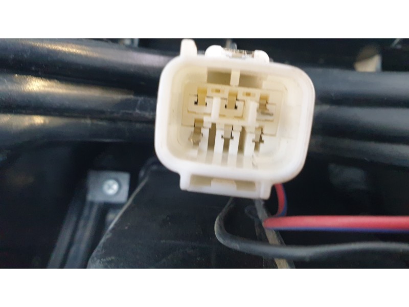 Recambio de piloto trasero derecho para mitsubishi montero iii (v7_w, v6_w) 3.2 di-d (v68w, v78w) referencia OEM IAM R1726  