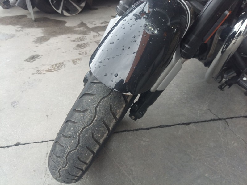 Recambio de guardabarros para royal enfield super meteor 650 super meteor 650 referencia OEM IAM   