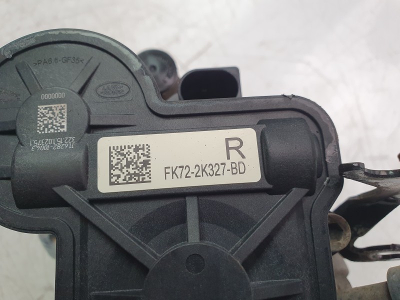 Recambio de pinza de freno trasera derecha para land rover discovery sport hse referencia OEM IAM FK722K328BD  