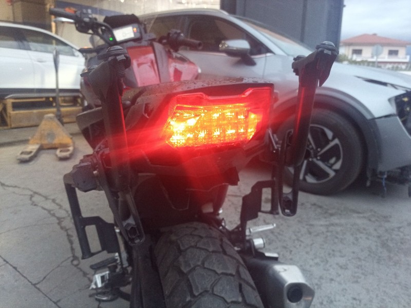 Recambio de piloto trasero central para honda nc nc 750 x (rh09) referencia OEM IAM   