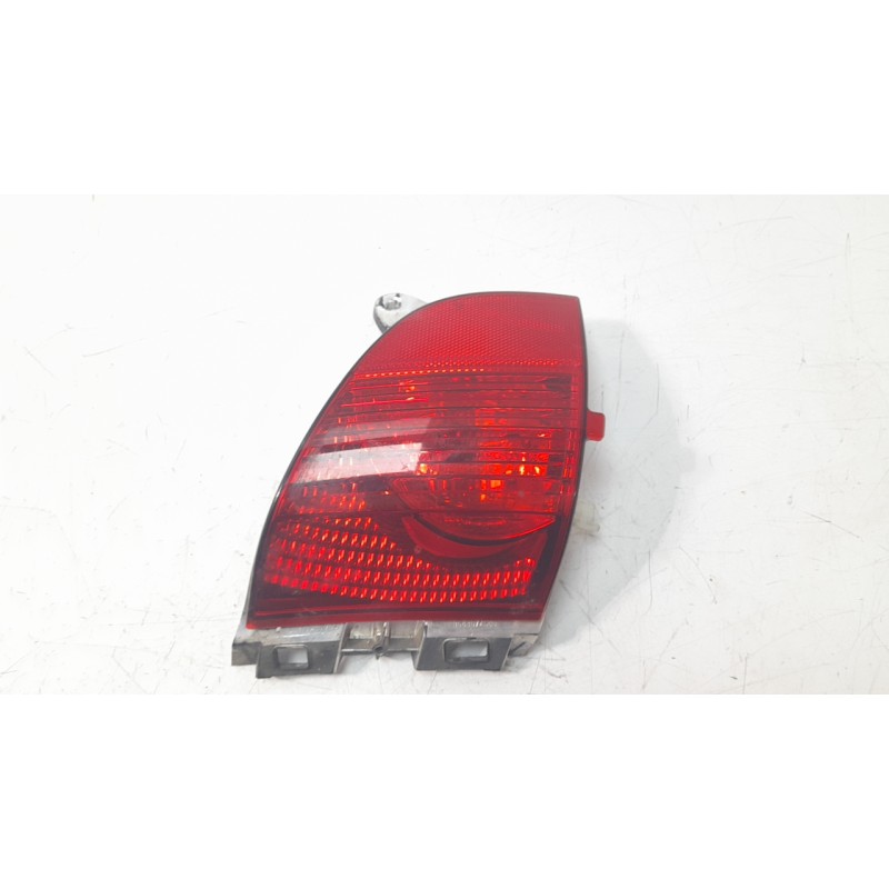 Recambio de piloto trasero izquierdo paragolpes para peugeot 2008 i (cu_) 1.2 thp 110 / puretech 110 referencia OEM IAM 97740100
