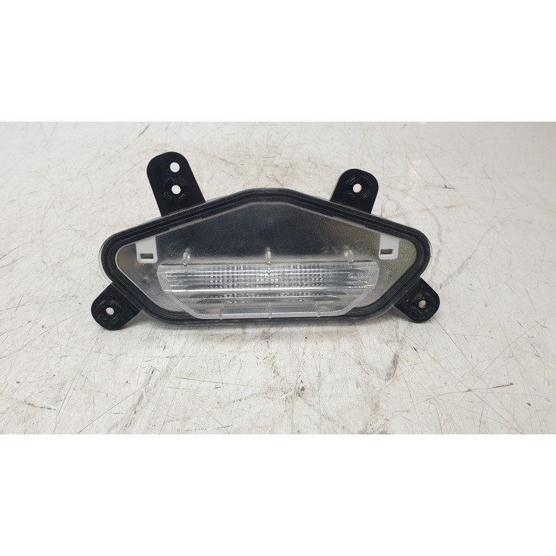 Recambio de piloto trasero central para kia sportage v (nq5) 1.6 t-gdi referencia OEM IAM 924A3R2000  