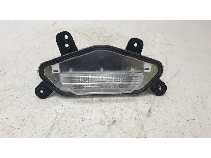 Recambio de piloto trasero central para kia sportage v (nq5) 1.6 t-gdi referencia OEM IAM 924A3R2000  