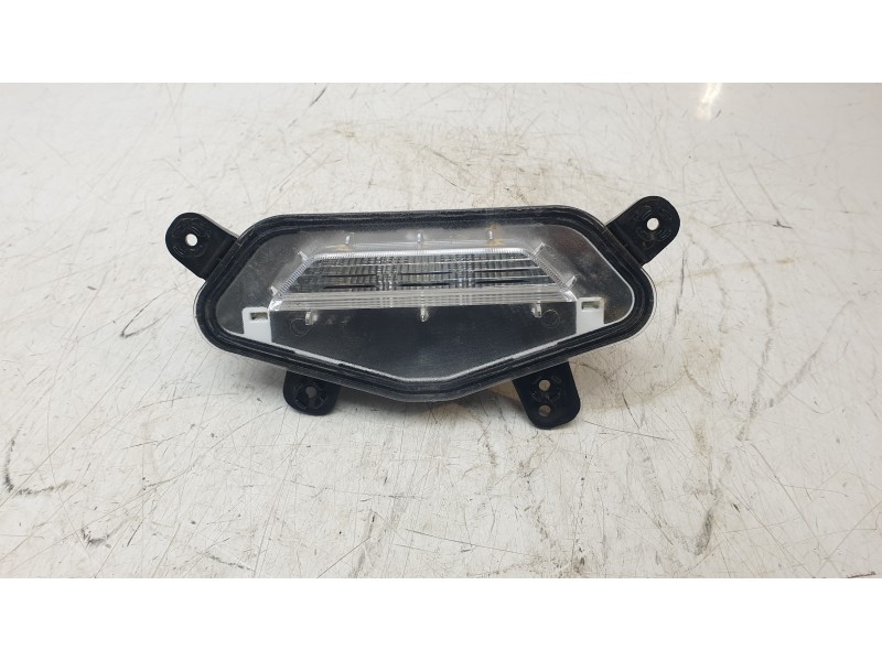 Recambio de piloto trasero central para kia sportage v (nq5) 1.6 t-gdi referencia OEM IAM 924A3R2000  