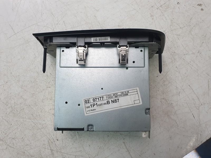 Recambio de sistema audio / radio cd para seat leon (1p1) 2.0 tdi 16v referencia OEM IAM 1P1035152  