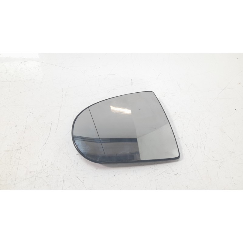 Recambio de cristal retrovisor izquierdo para mitsubishi colt vi (z3_a, z2_a) 1.3 lpg (z33a) referencia OEM IAM 232634027  