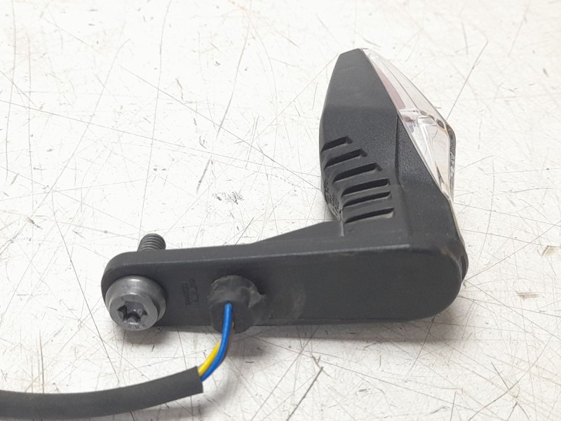 Recambio de piloto trasero derecho para bmw r 1250 r 1250 gs adventure referencia OEM IAM 63238557202  