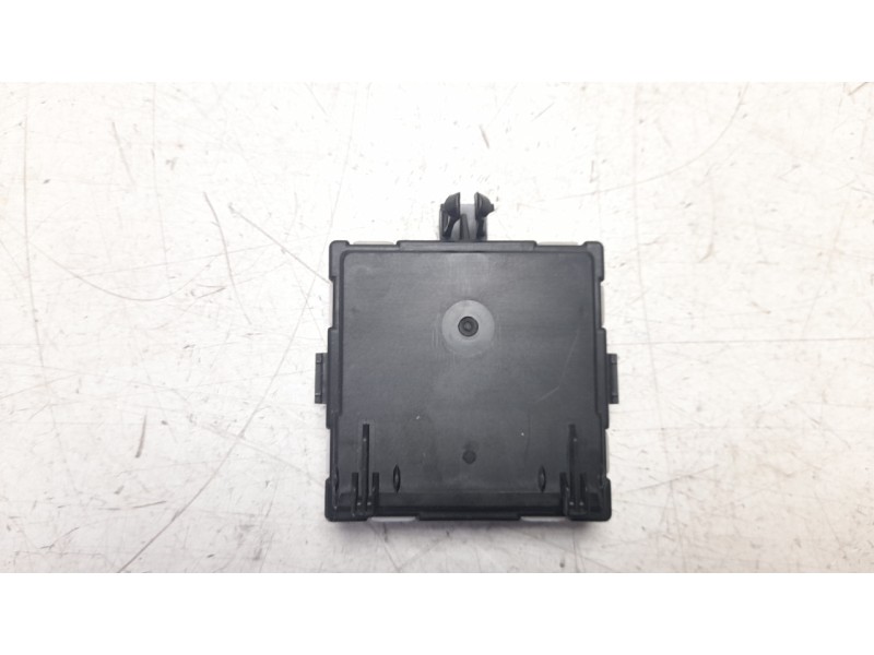 Recambio de modulo confort para mercedes-benz cla-klasse (bm 118) cla 180 (118.384) referencia OEM IAM A1779005109  