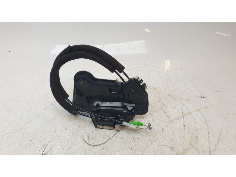 Recambio de cerradura puerta delantera derecha para toyota c-hr (_x1_) 1.8 hybrid (zyx10_, zyx11_) referencia OEM IAM 69030F4020