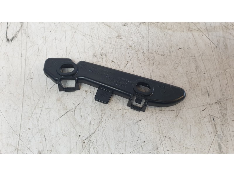 Recambio de soporte paragolpes delantero para bmw 3 touring (f31) 330 d referencia OEM IAM 51117279712  