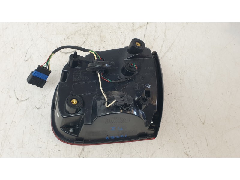 Recambio de piloto trasero izquierdo interior para citroën c5 aircross (ac_, aj_, ar_, a4_) 2.0 bluehdi 180 (ajehzr) referencia 
