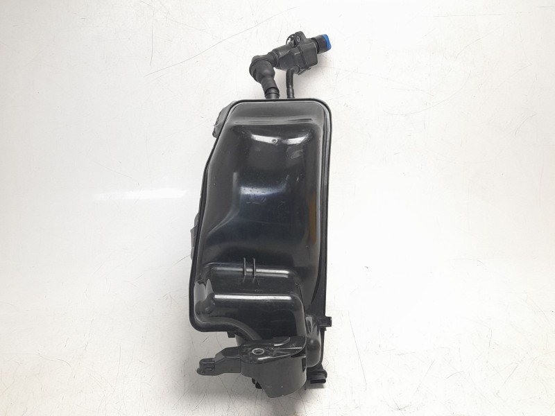 Recambio de deposito adblue para volvo xc60 ii (246) b4 mild-hybrid referencia OEM IAM 31405814 P31485701 31405824