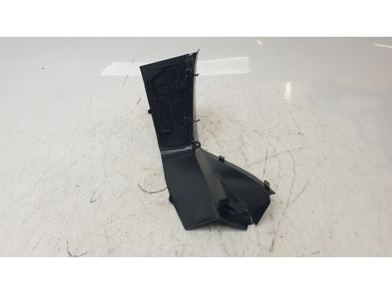 Recambio de molduras traseras para bmw 1 (f21) 118 i referencia OEM IAM 7297020  