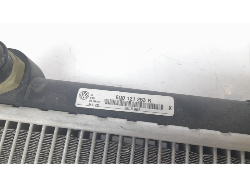 Recambio de radiador agua para volkswagen polo (9n1) highline referencia OEM IAM 6Q0121253R  