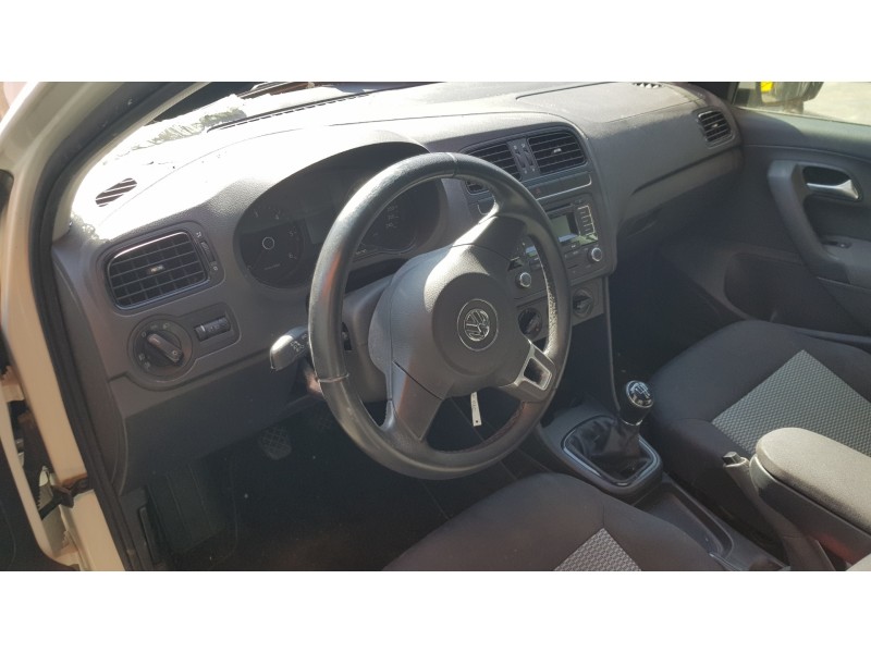 volkswagen polo (6r1) del año 2014