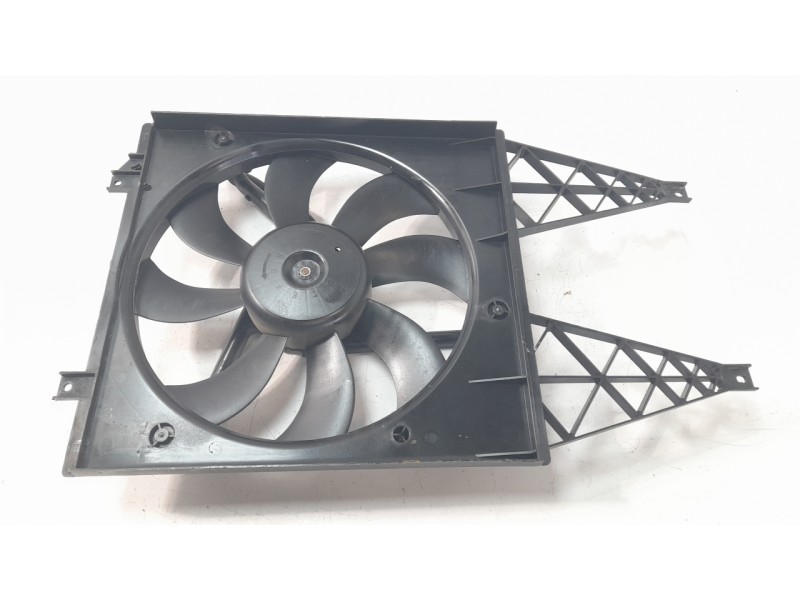 Recambio de electroventilador para volkswagen polo (9n1) highline referencia OEM IAM 6Q0121207  